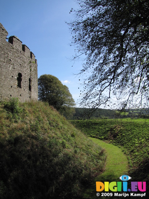 SX09377 View from moat at Restormel Castle